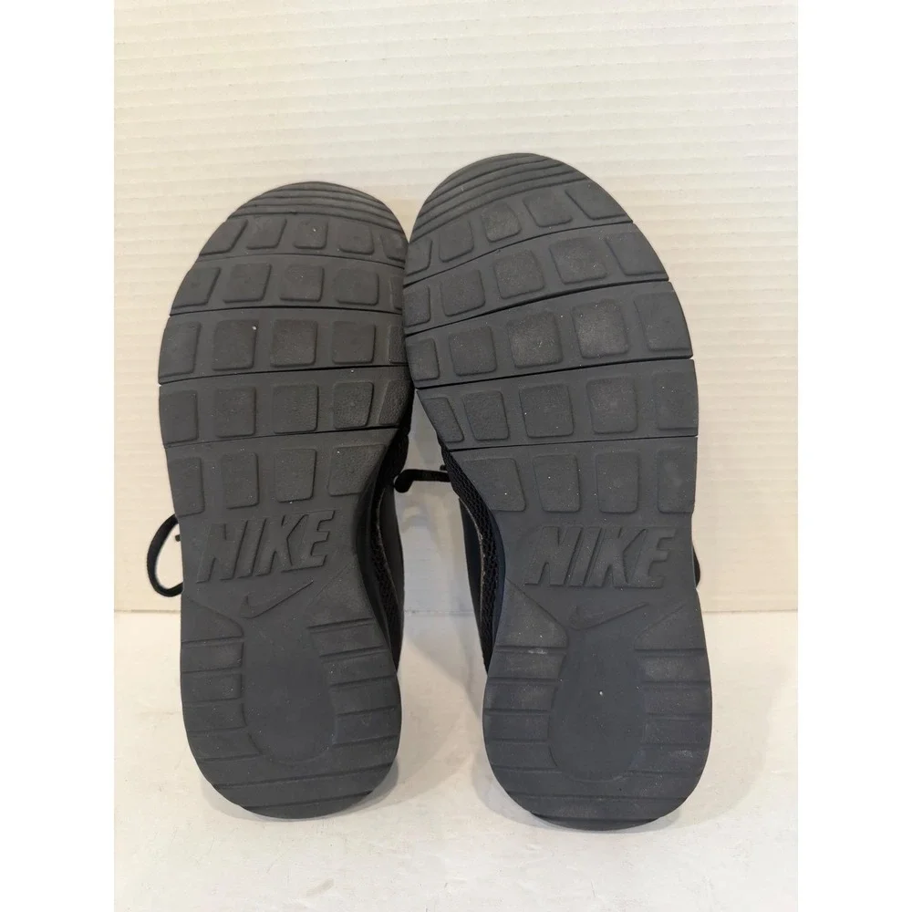 Nike Revolution 4 Running Black 818381-001 Sneaker Shoes Kids 6.5Y‎
